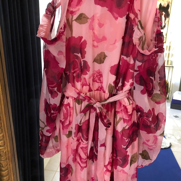 Pink Floral Off Shoulder Midi Dress - Picture 12 of 12